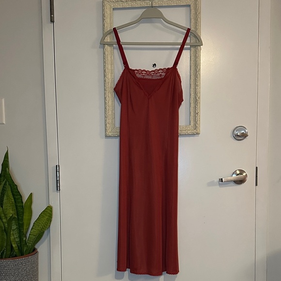 HANNA | Vintage Elegant Red Rayon Slip Dress - Picture 2 of 11
